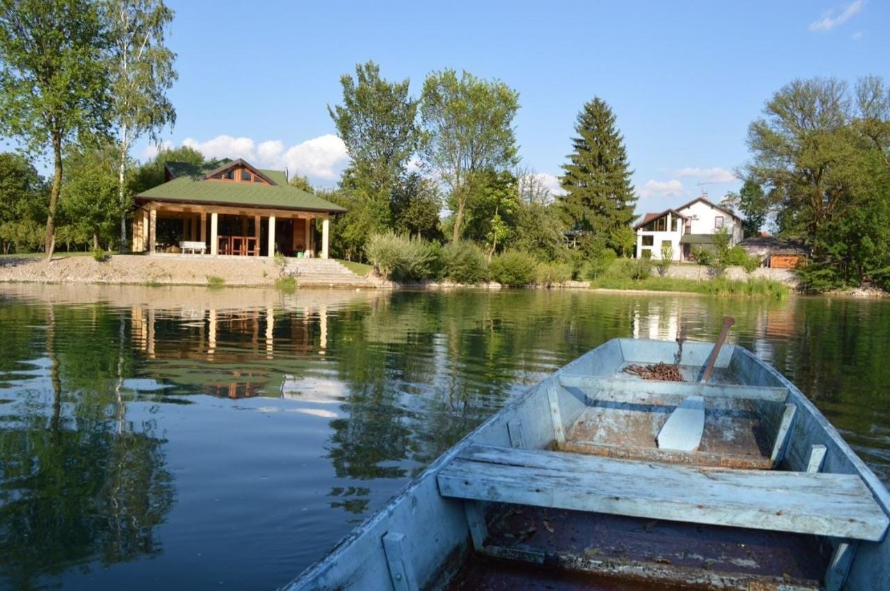 Villa My Island Bihac Ngoại thất bức ảnh