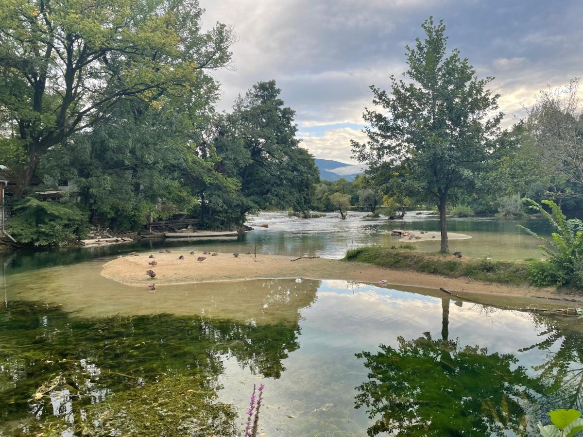 Villa My Island Bihac Ngoại thất bức ảnh