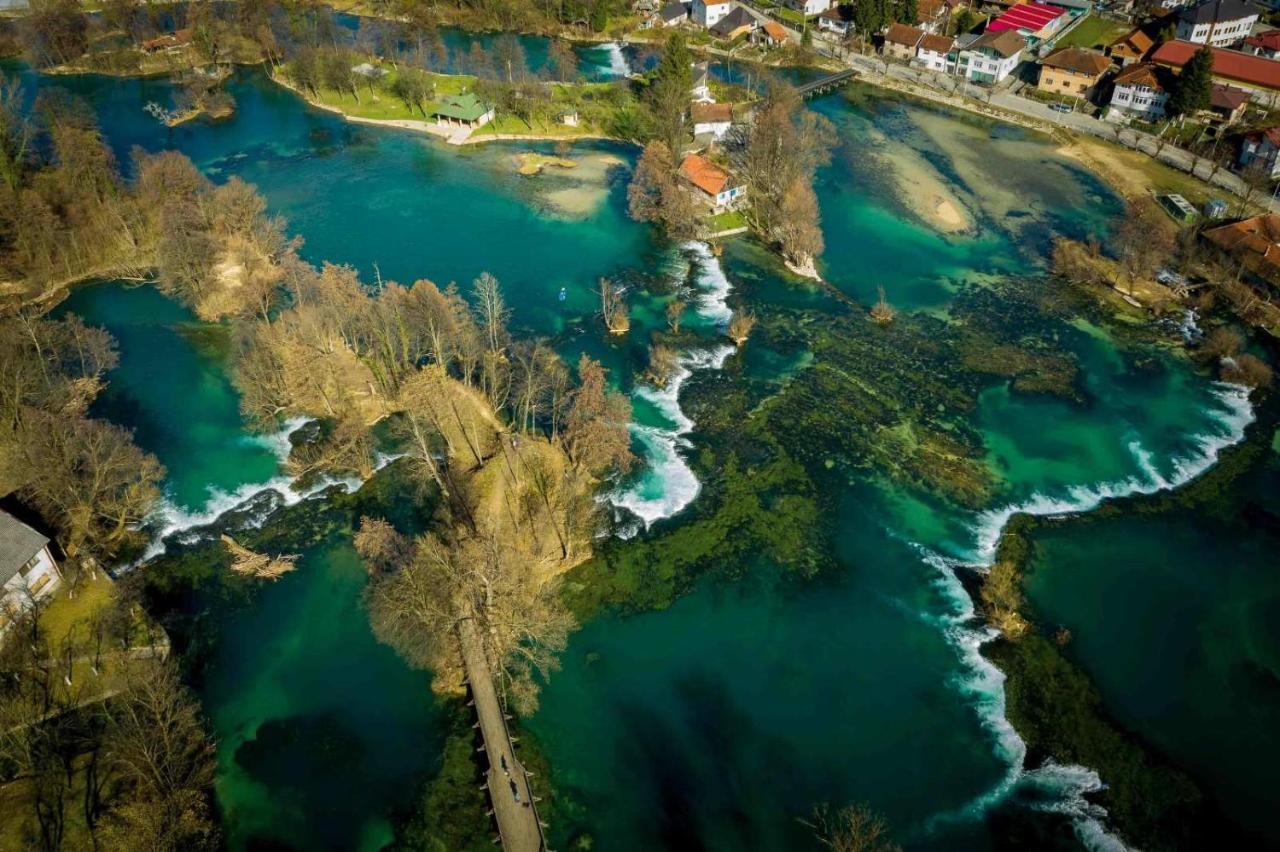 Villa My Island Bihac Ngoại thất bức ảnh