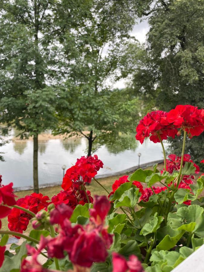 Villa My Island Bihac Ngoại thất bức ảnh